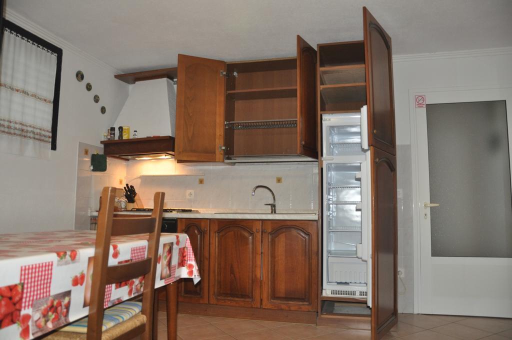 Franko Apartmani Zambratija  Εξωτερικό φωτογραφία