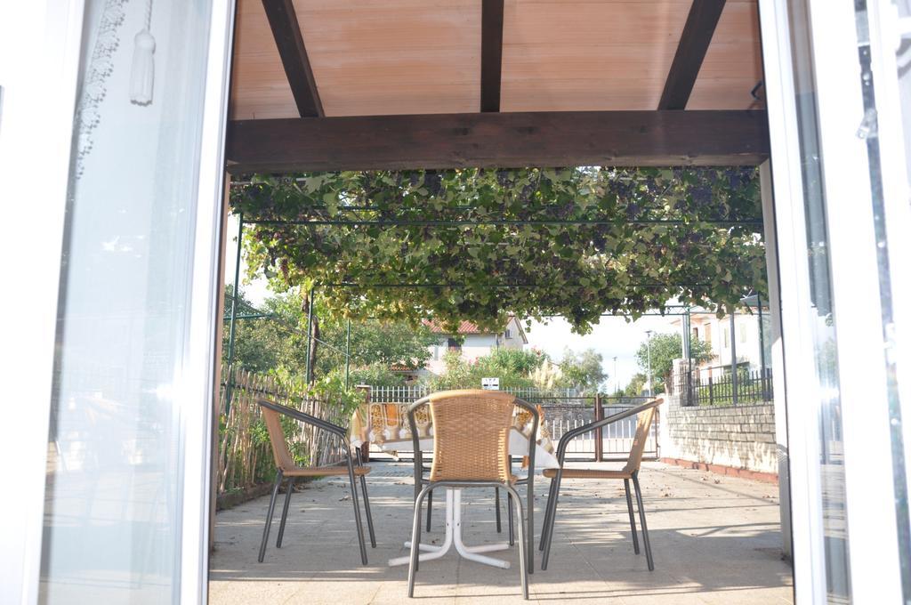 Franko Apartmani Zambratija  Εξωτερικό φωτογραφία
