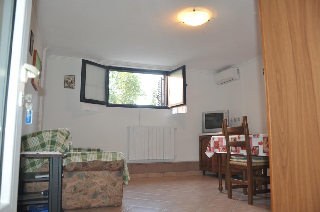 Franko Apartmani Zambratija  Εξωτερικό φωτογραφία