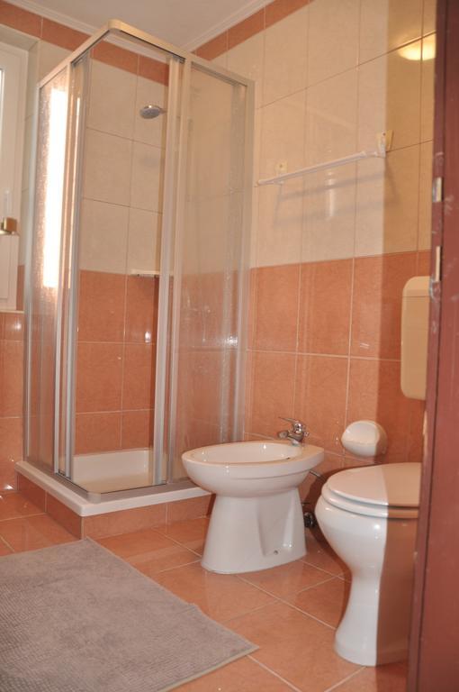 Franko Apartmani Zambratija  Εξωτερικό φωτογραφία