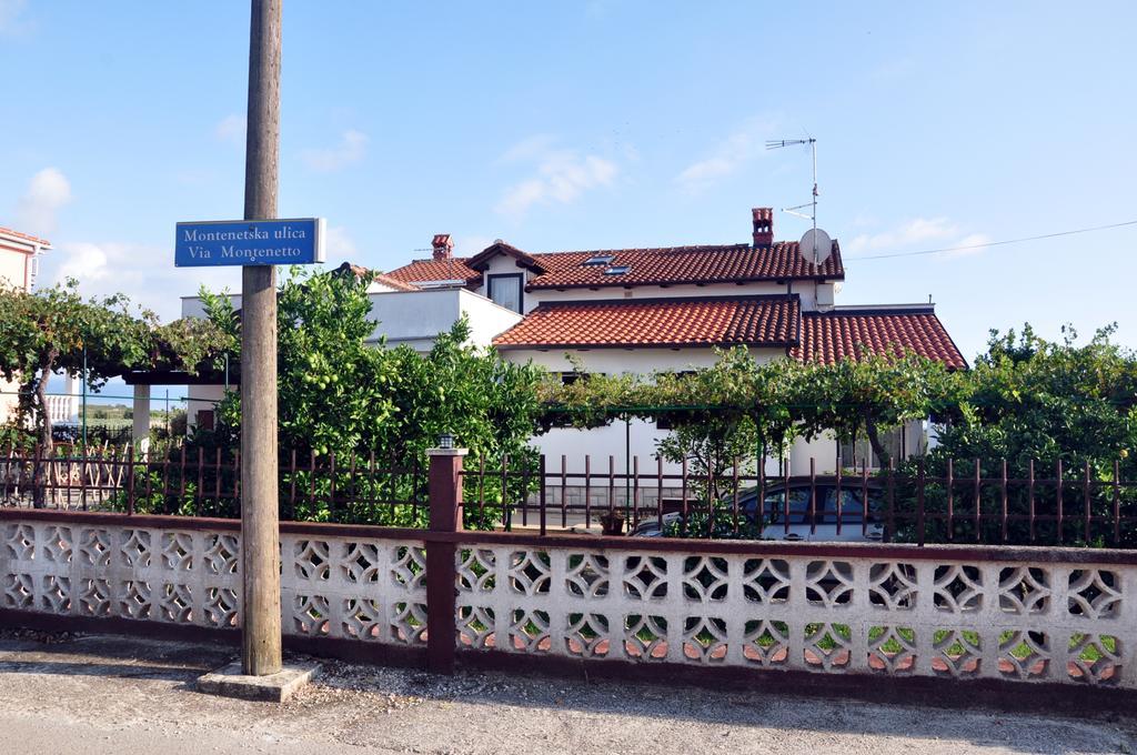 Franko Apartmani Zambratija  Εξωτερικό φωτογραφία